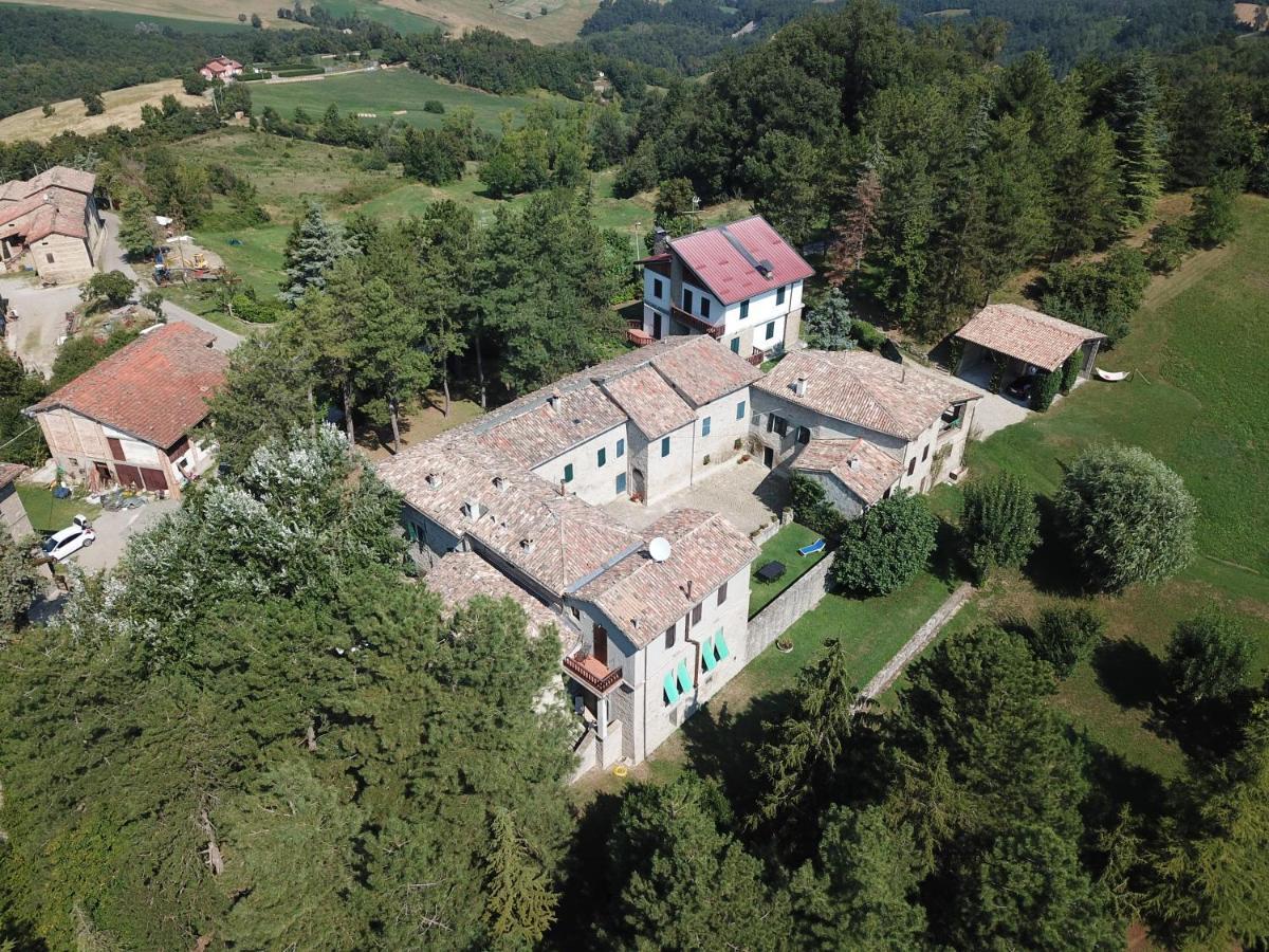 La Corte Bonomini Acomodação com café da manhã Neviano degli Arduini Exterior foto